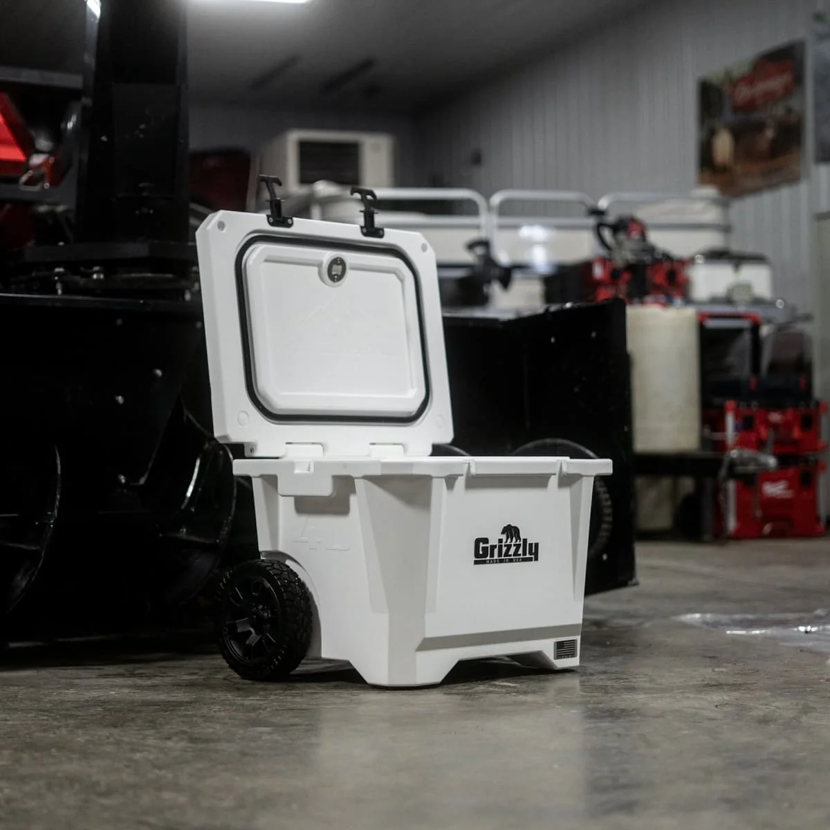 Scout 40 Rolling Cooler - Image 26